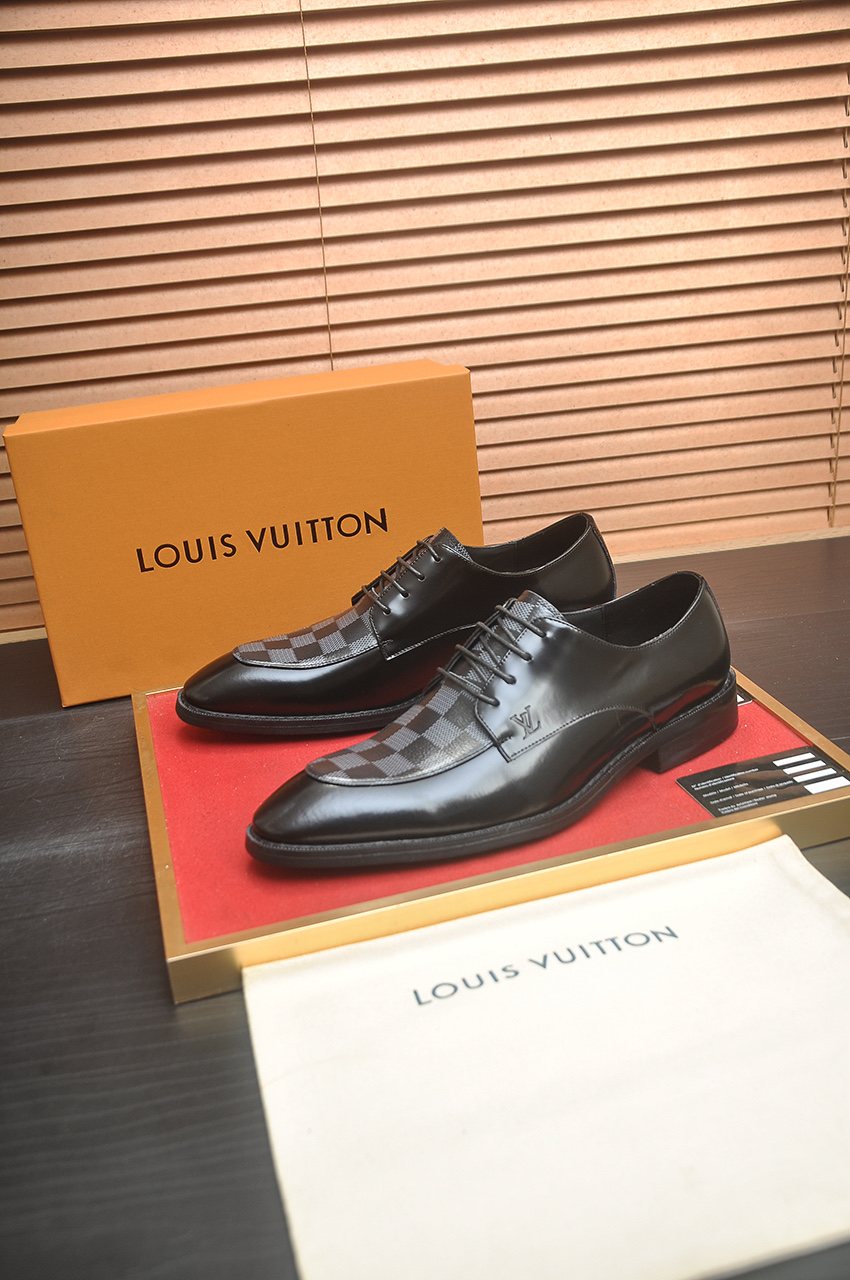 Louis Vuitton Checkerboard Lace-Up Dress Shoes — front