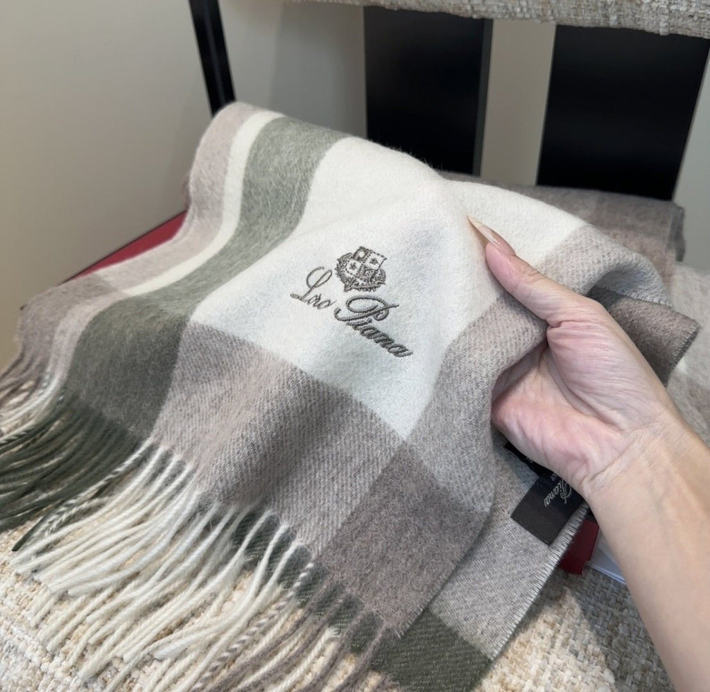 Loro Piana Plaid Fringe Scarf — detail